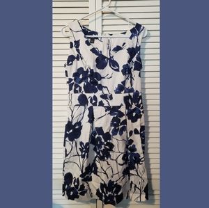 5 for $25! AGB Navy White Floral Dress Sz 8. Sleeveless,